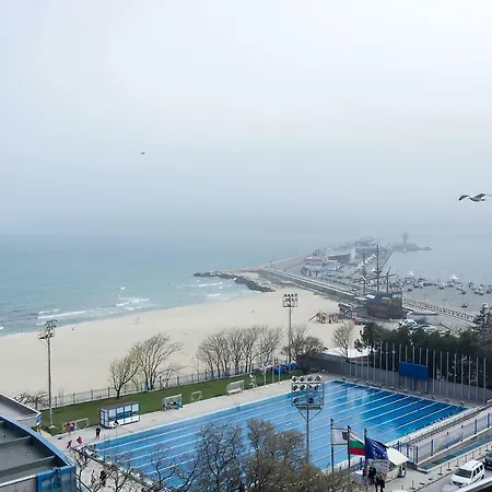 Spacious 2-bd Amazing Beachfront View - Port * Варна
